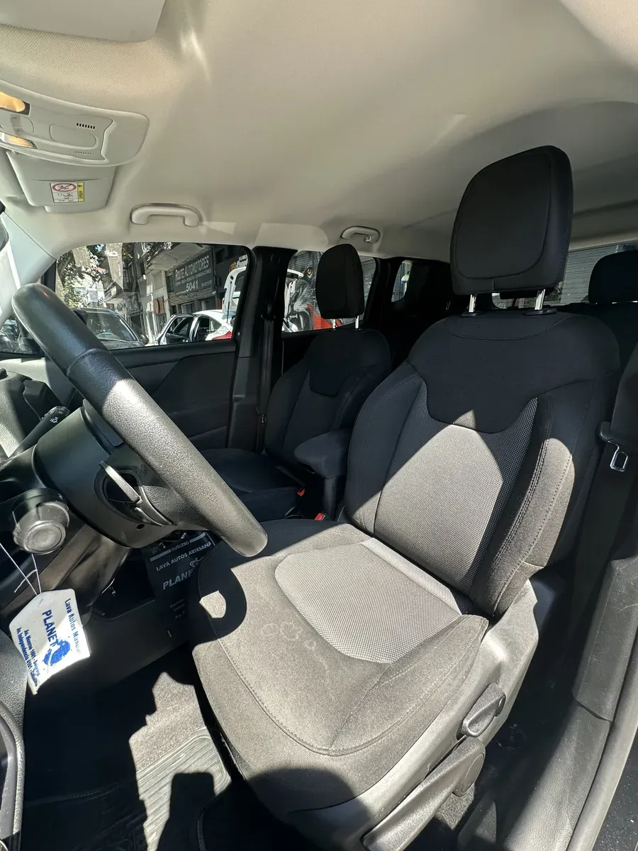 Mirá esta publicación de Jeep Renegade