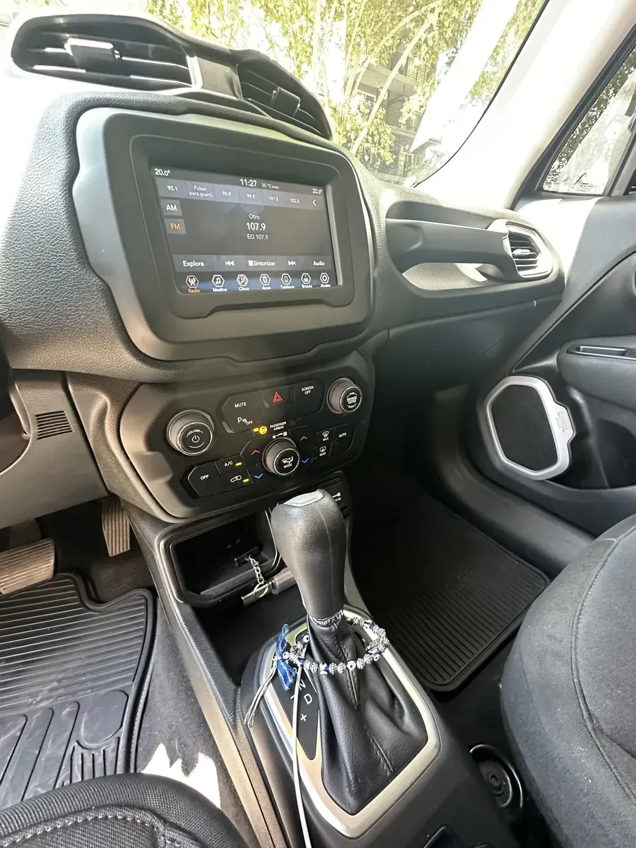 Mirá esta publicación de Jeep Renegade