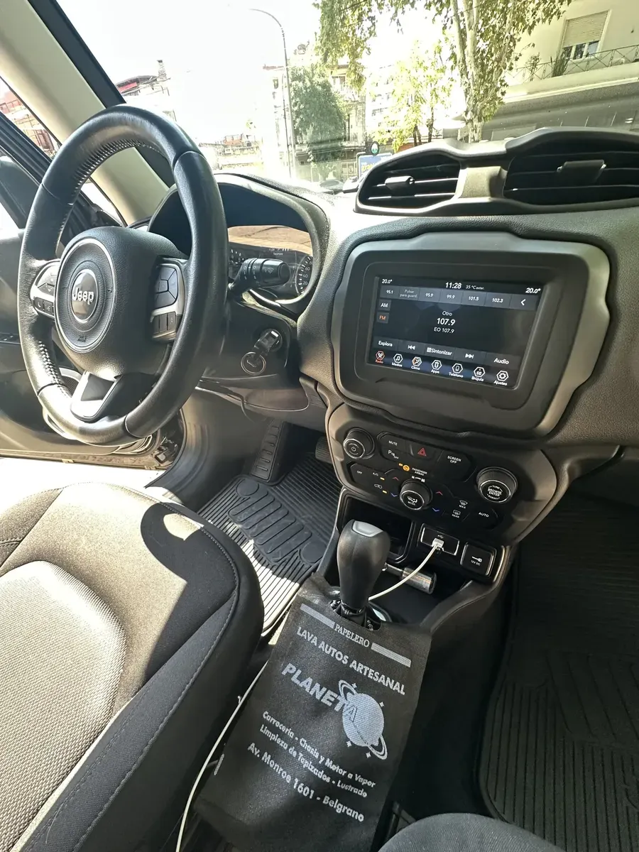 Mirá esta publicación de Jeep Renegade