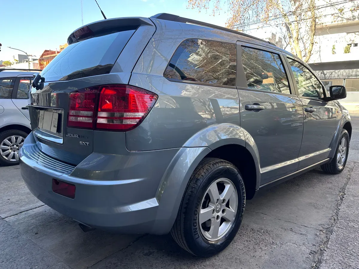 Mira esta publicación de Dodge Journey 2010 en Motordil