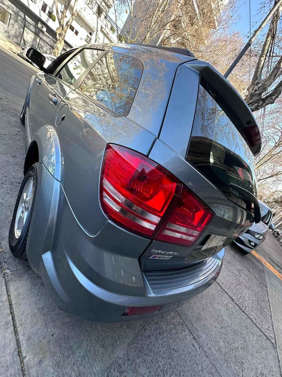 Mira esta publicación de Dodge Journey 2010 en Motordil