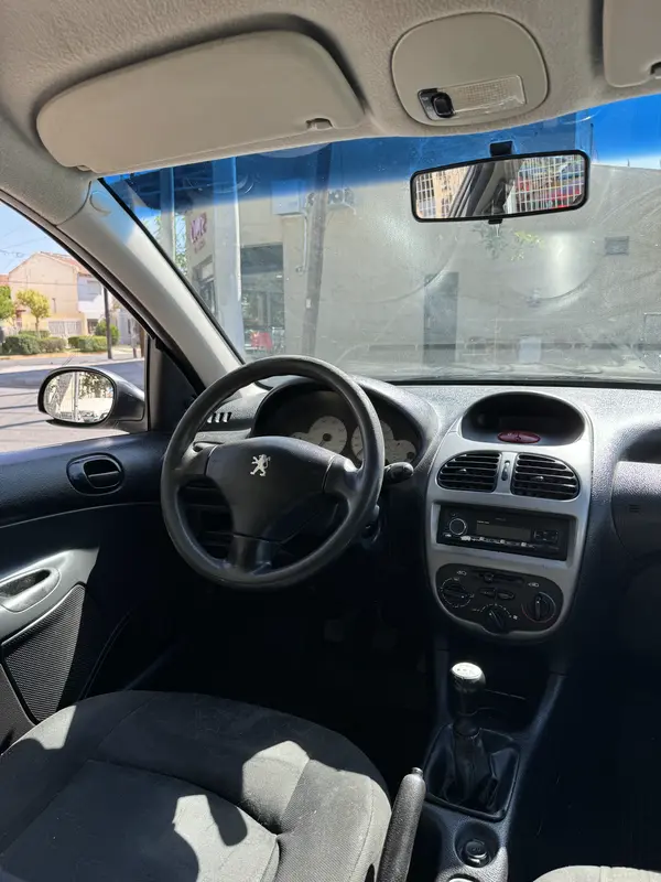 Mira esta publicación de Peugeot 206 2012 en Motordil