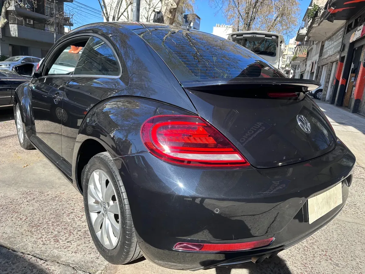 Mira esta publicación de Volkswagen The Beetle 2017 en Motordil