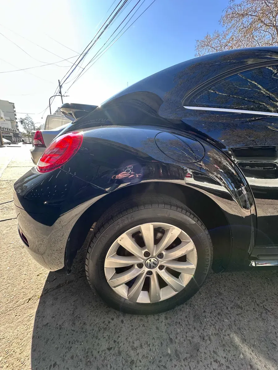 Mira esta publicación de Volkswagen The Beetle 2017 en Motordil