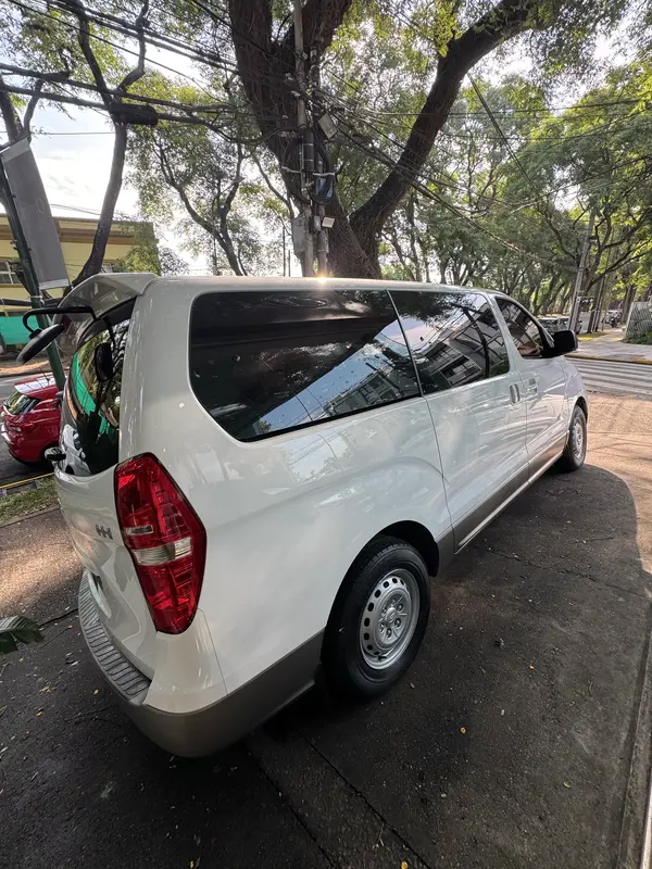 Mira esta publicación de Hyundai H1 2012 en Motordil