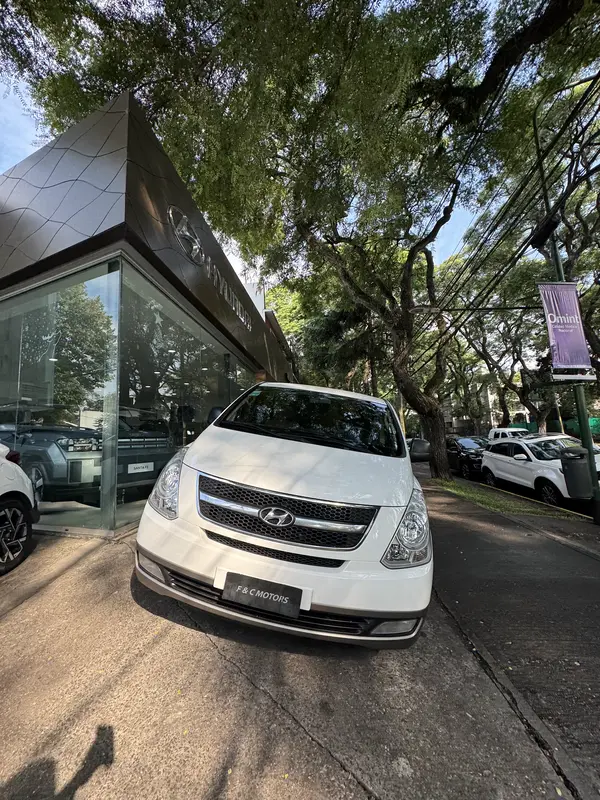 Mira esta publicación de Hyundai H1 2012 en Motordil