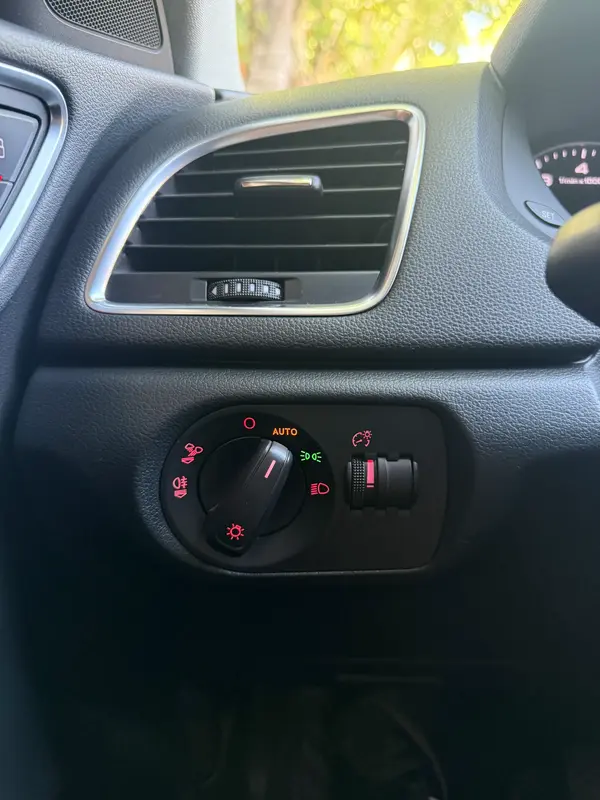 Mira esta publicación de Audi Q3 2017 en Motordil