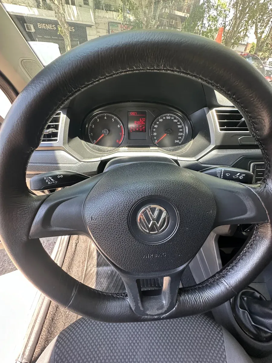 Mira esta publicación de Volkswagen Saveiro 2019 en Motordil