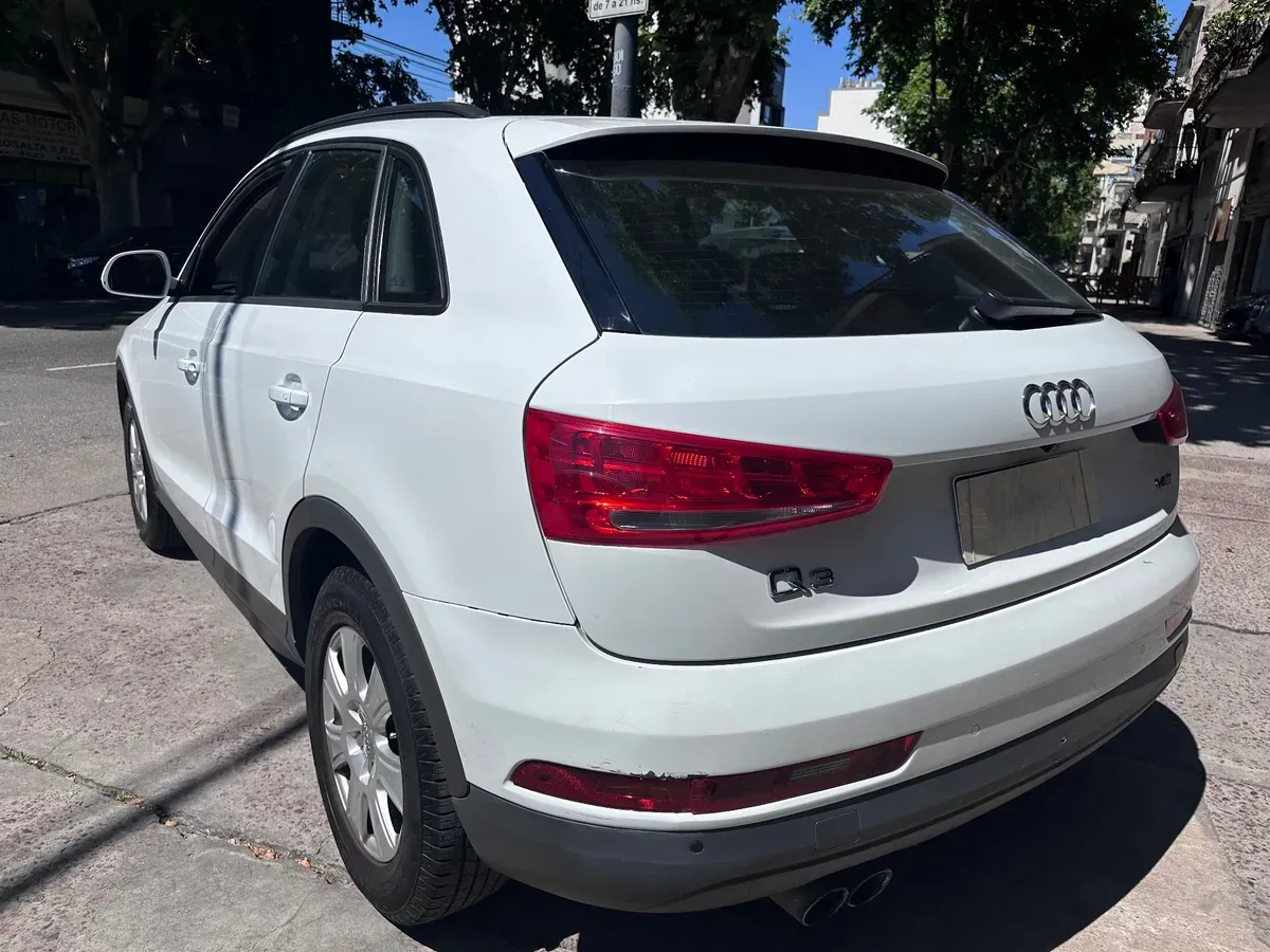 Mira esta publicación de Audi Q3 2017 en Motordil