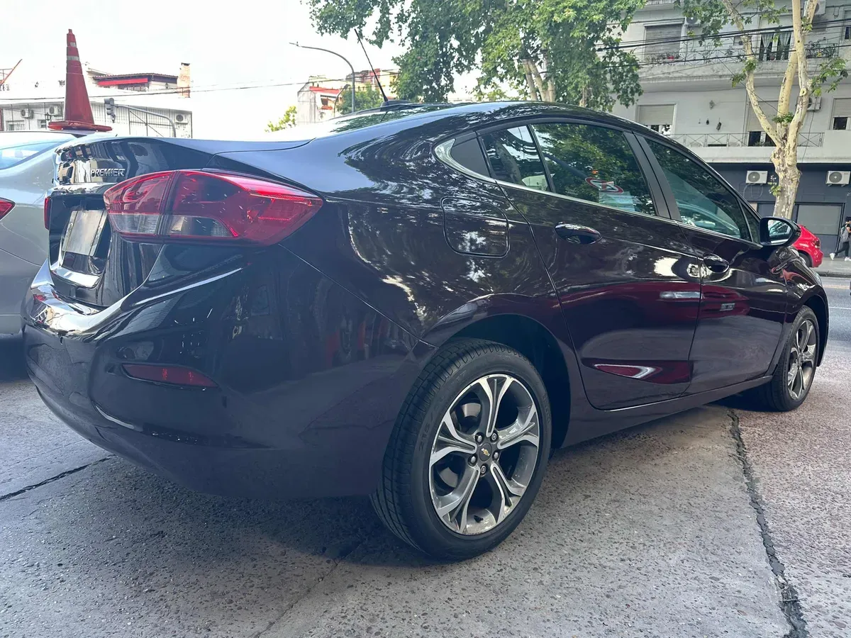 Mira esta publicación de Chevrolet Cruze 2020 en Motordil