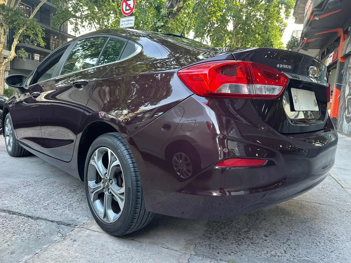 Mira esta publicación de Chevrolet Cruze 2020 en Motordil