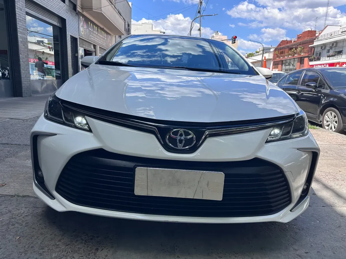 Mira esta publicación de Toyota Corolla 2022 en Motordil
