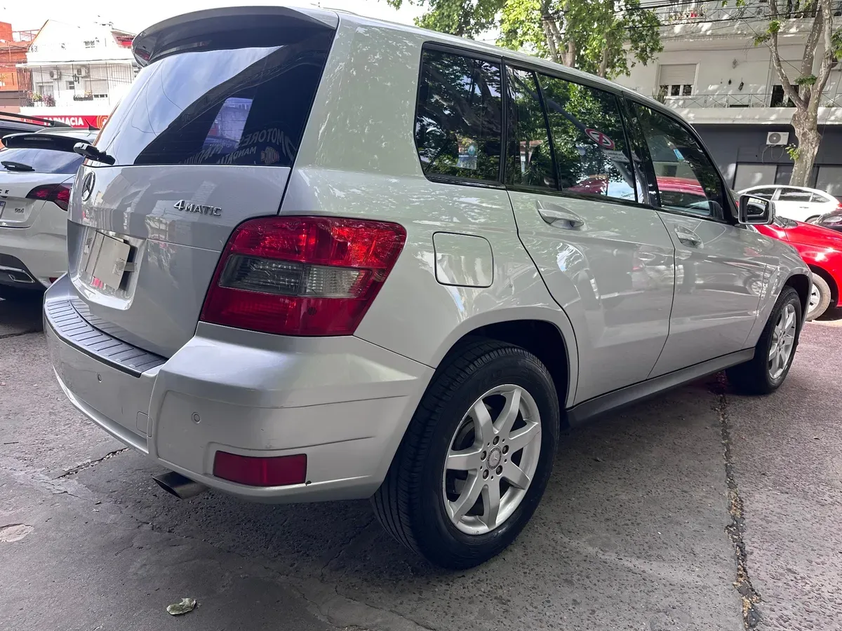 Mira esta publicación de Mercedes Benz GLK 2011 en Motordil