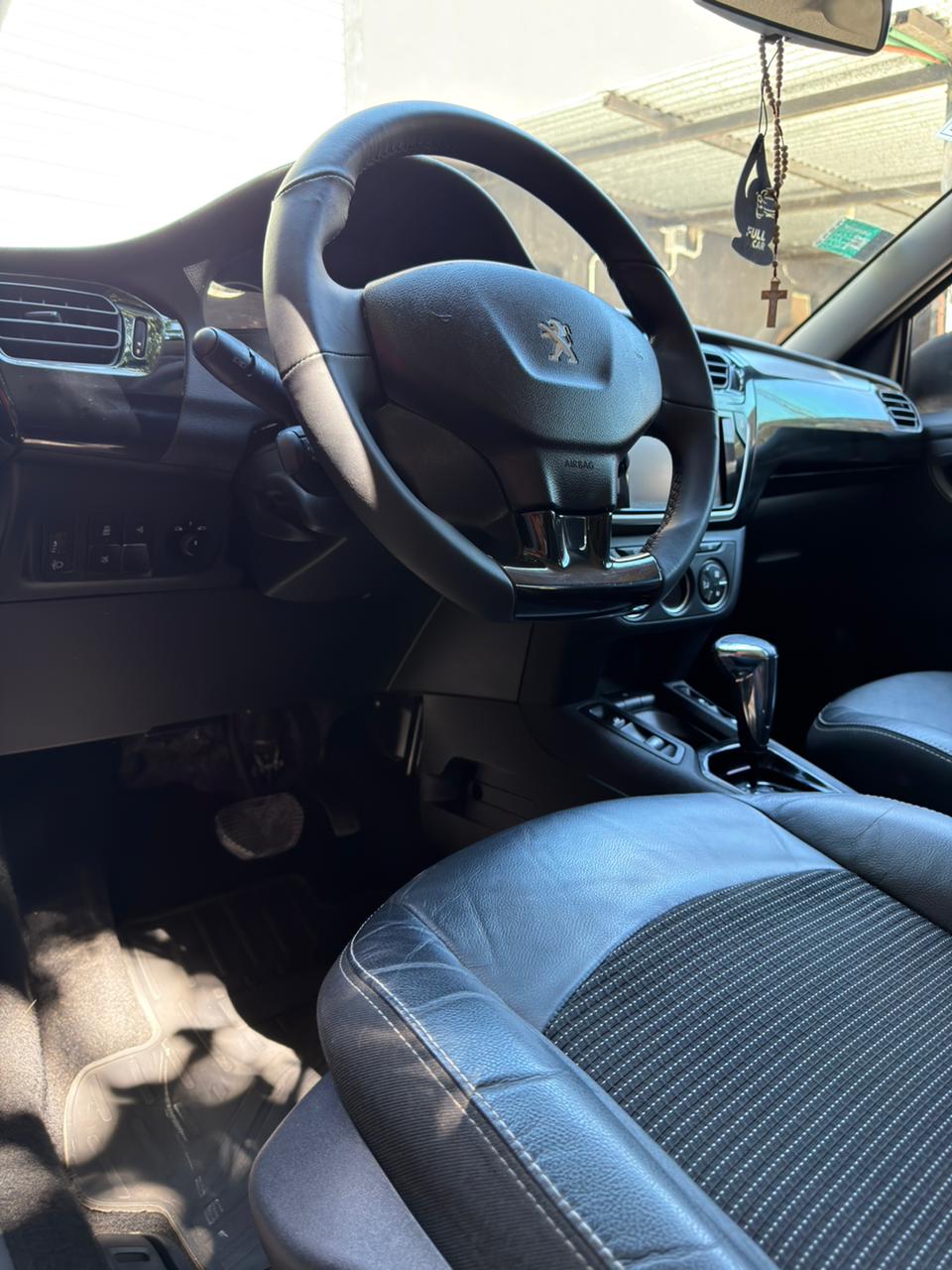 Mira esta publicación de Peugeot 301 2017 en Motordil