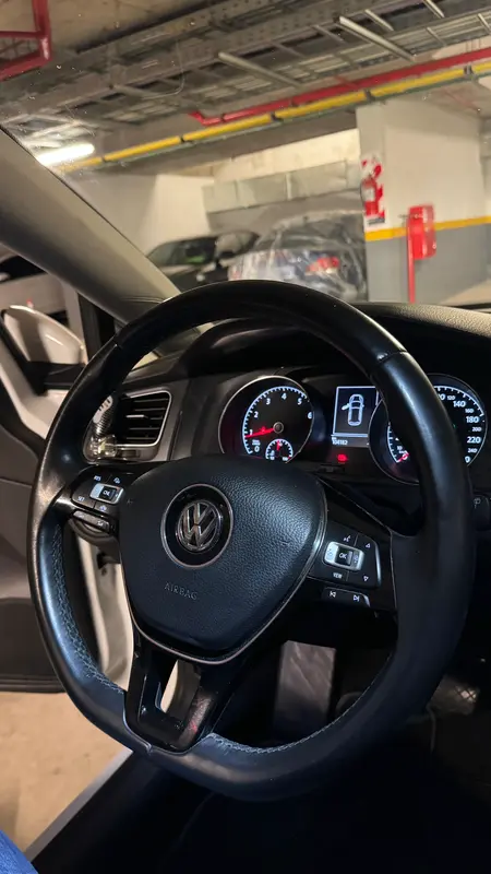Mira esta publicación de Volkswagen Golf 2019 en Motordil