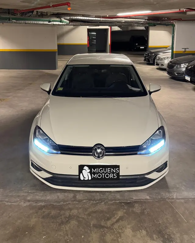 Mira esta publicación de Volkswagen Golf 2019 en Motordil