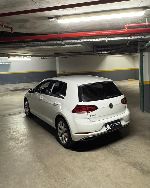 Mira esta publicación de Volkswagen Golf 2019 en Motordil
