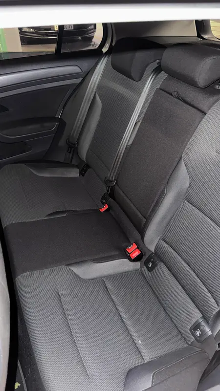 Mira esta publicación de Volkswagen Golf 2019 en Motordil