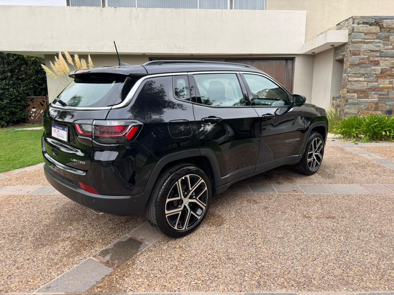 Mirá esta publicación de Jeep Compass