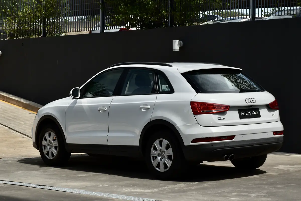 Mira esta publicación de Audi Q3 2017 en Motordil