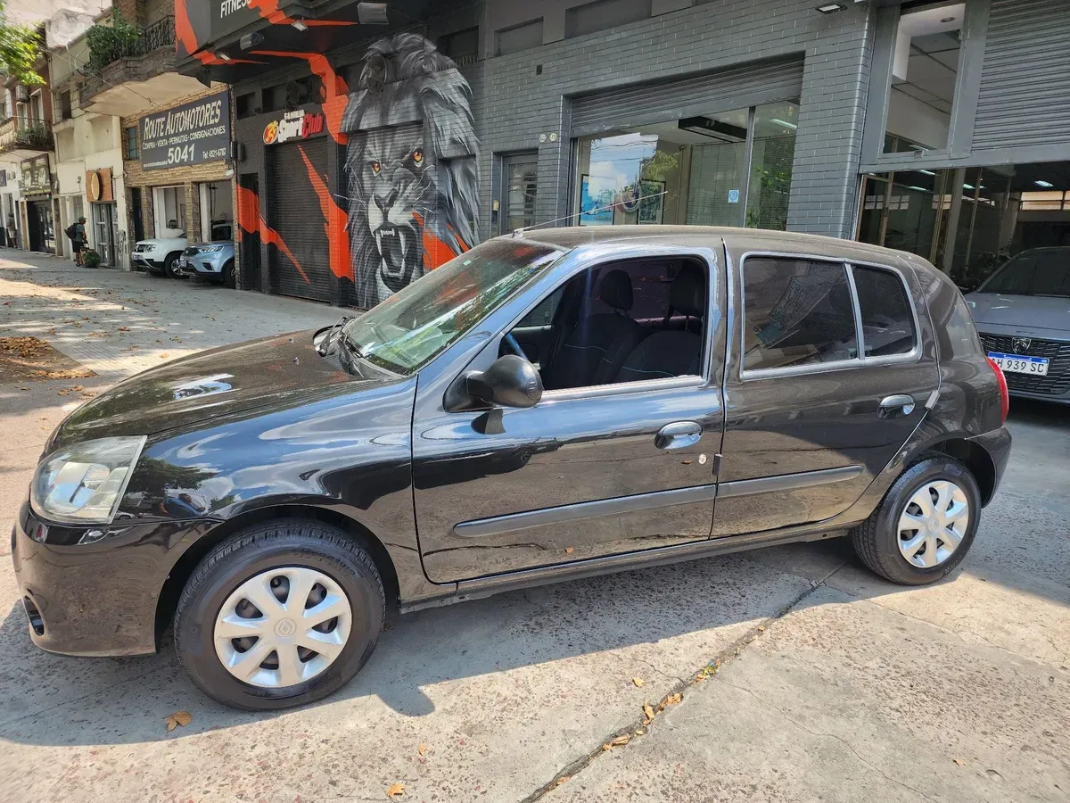 Mira esta publicación de Renault Clio Mio 2015 en Motordil