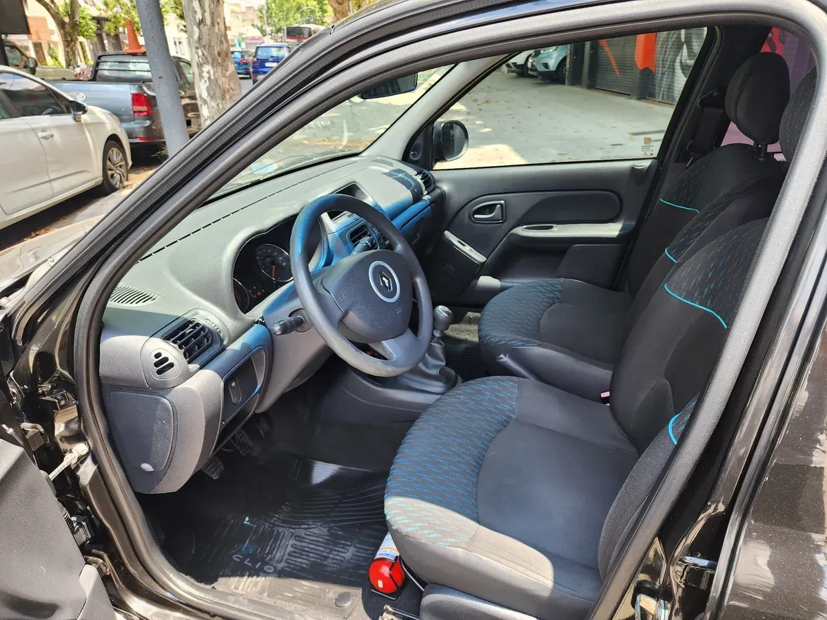 Mira esta publicación de Renault Clio Mio 2015 en Motordil