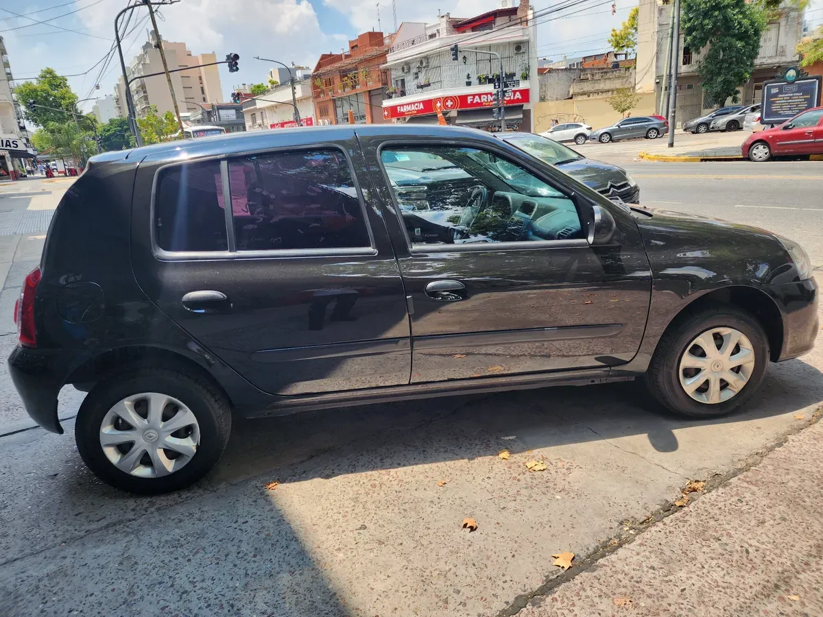 Mira esta publicación de Renault Clio Mio 2015 en Motordil