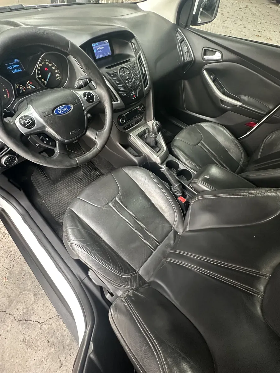 Mira esta publicación de Ford Focus 2014 en Motordil