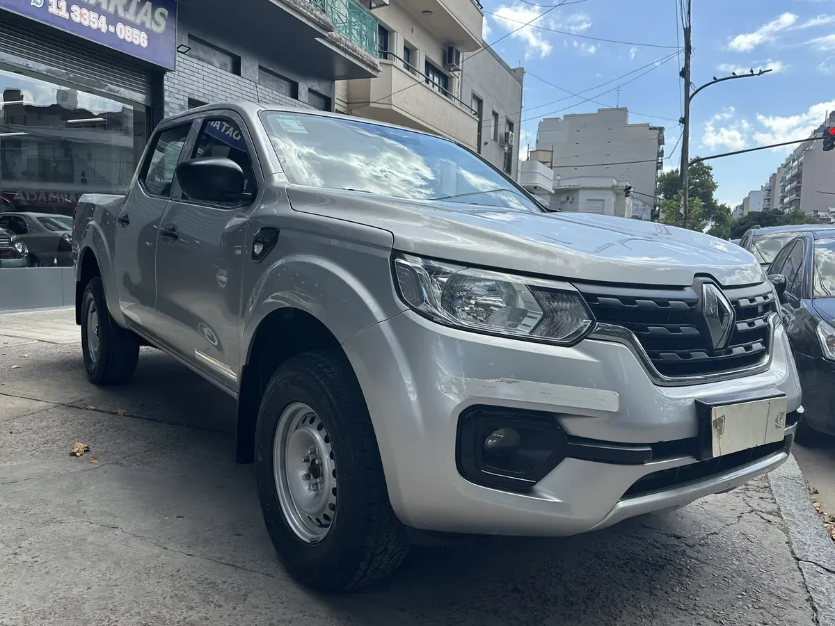 Mira esta publicación de Renault Alaskan 2023 en Motordil