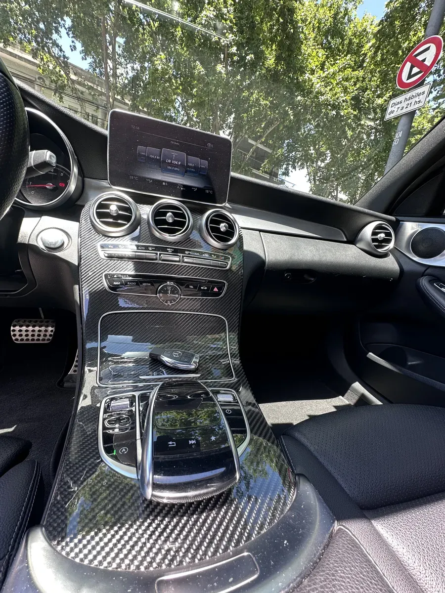 Mira esta publicación de Mercedes Benz Clase C 2018 en Motordil