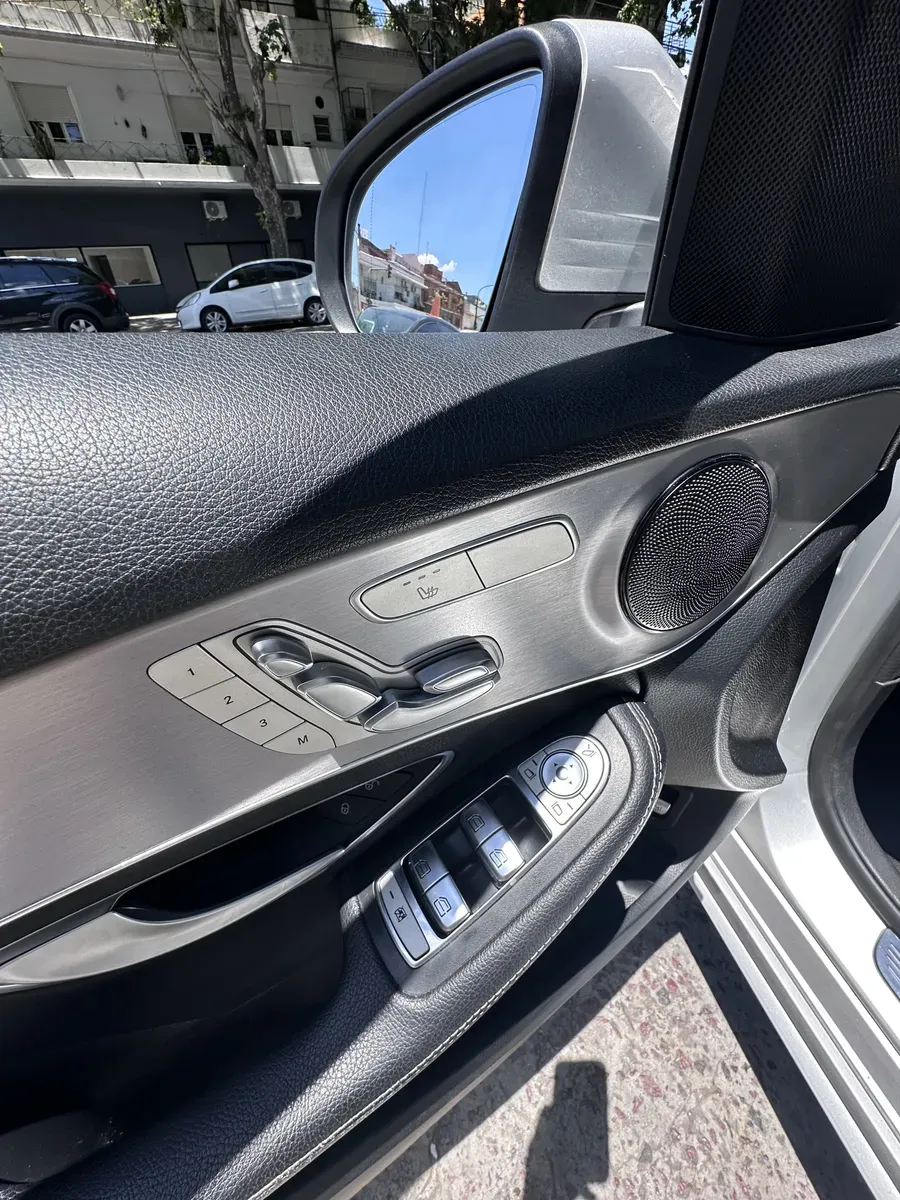 Mira esta publicación de Mercedes Benz Clase C 2018 en Motordil