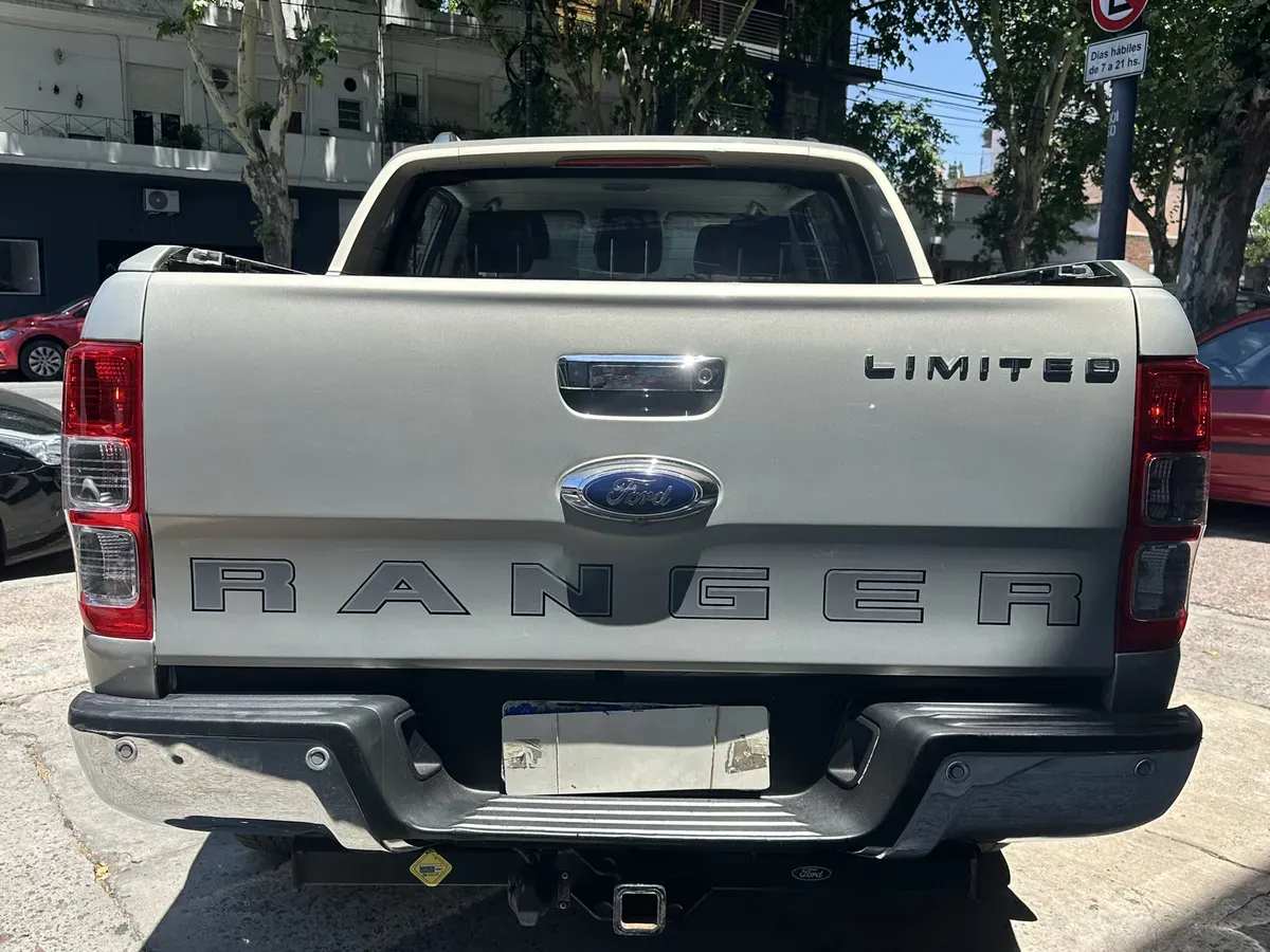 Mira esta publicación de Ford Ranger 2016 en Motordil