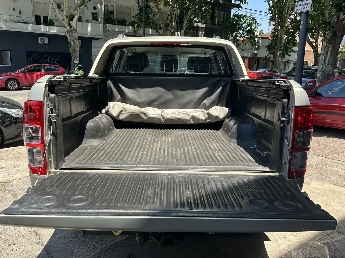 Mira esta publicación de Ford Ranger 2016 en Motordil