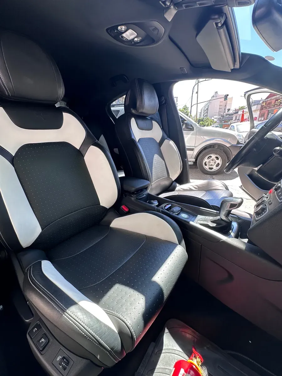 Mira esta publicación de Ds Automobiles DS4 2016 en Motordil