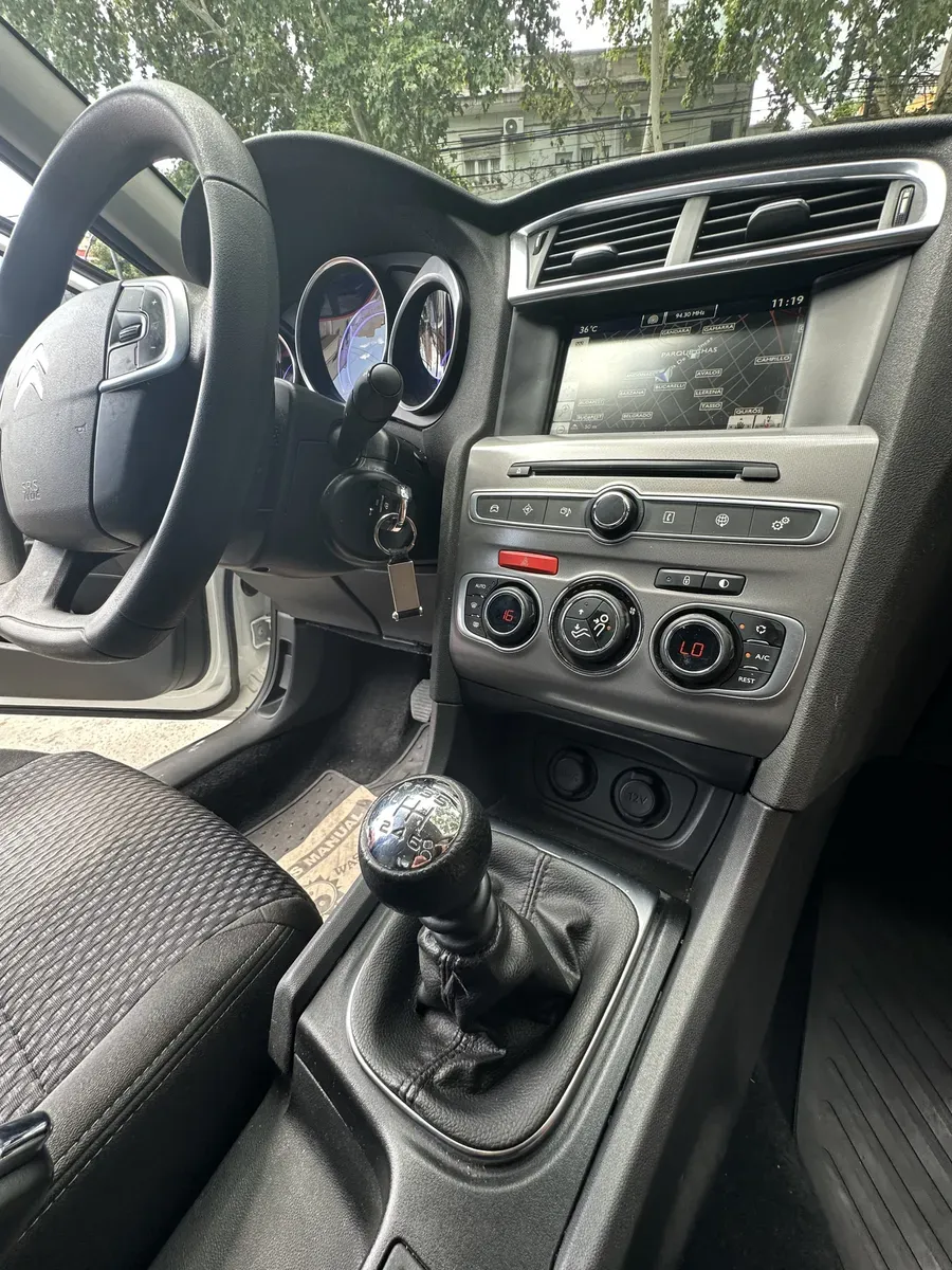 Mira esta publicación de Citroen C 4 Lounge 2018 en Motordil