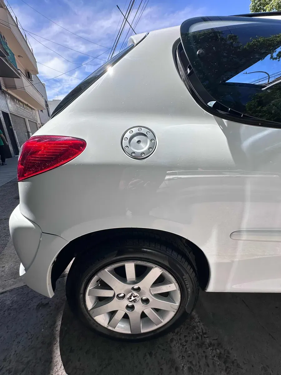 Mirá esta publicación de Peugeot 207 Compact