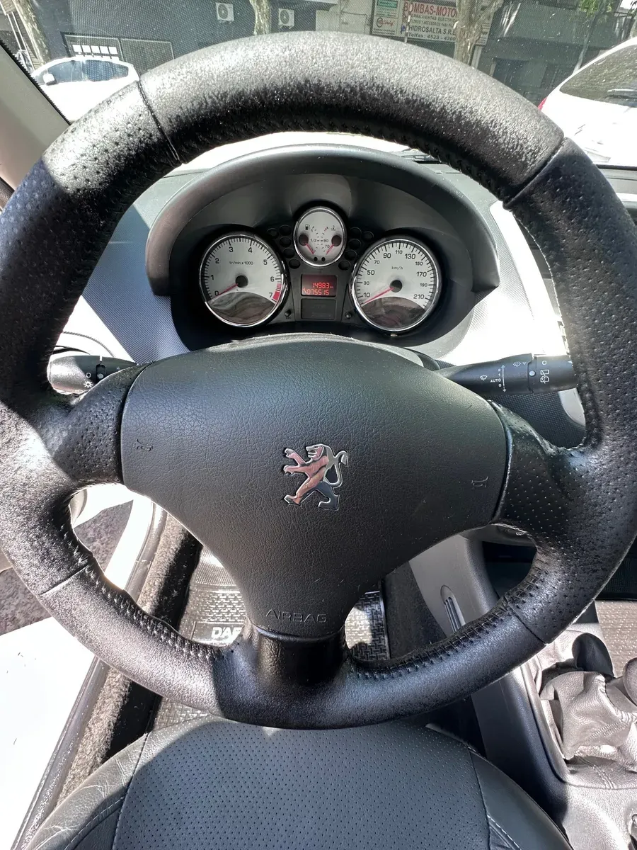 Mira esta publicación de Peugeot 207 Compact 2013 en Motordil