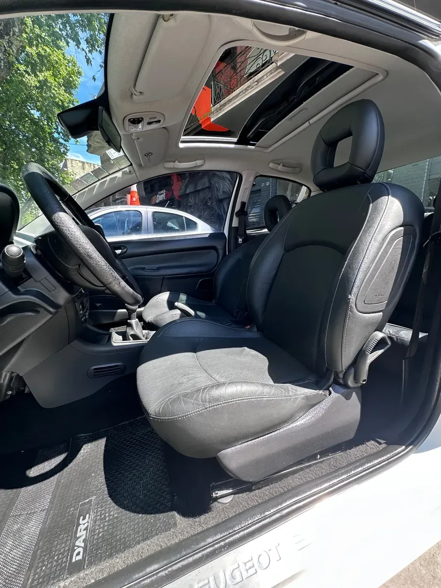 Mira esta publicación de Peugeot 207 Compact 2013 en Motordil