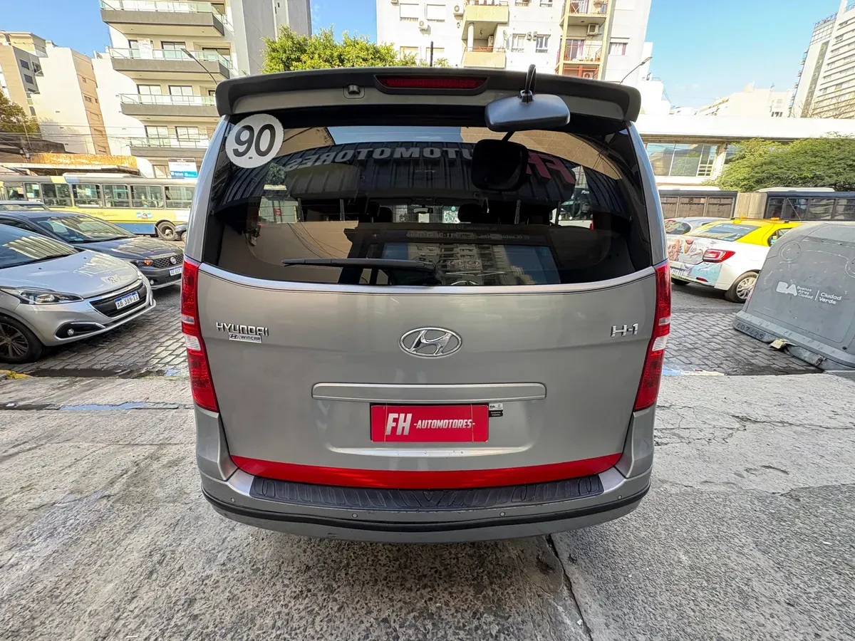 Mira esta publicación de Hyundai H1 2017 en Motordil