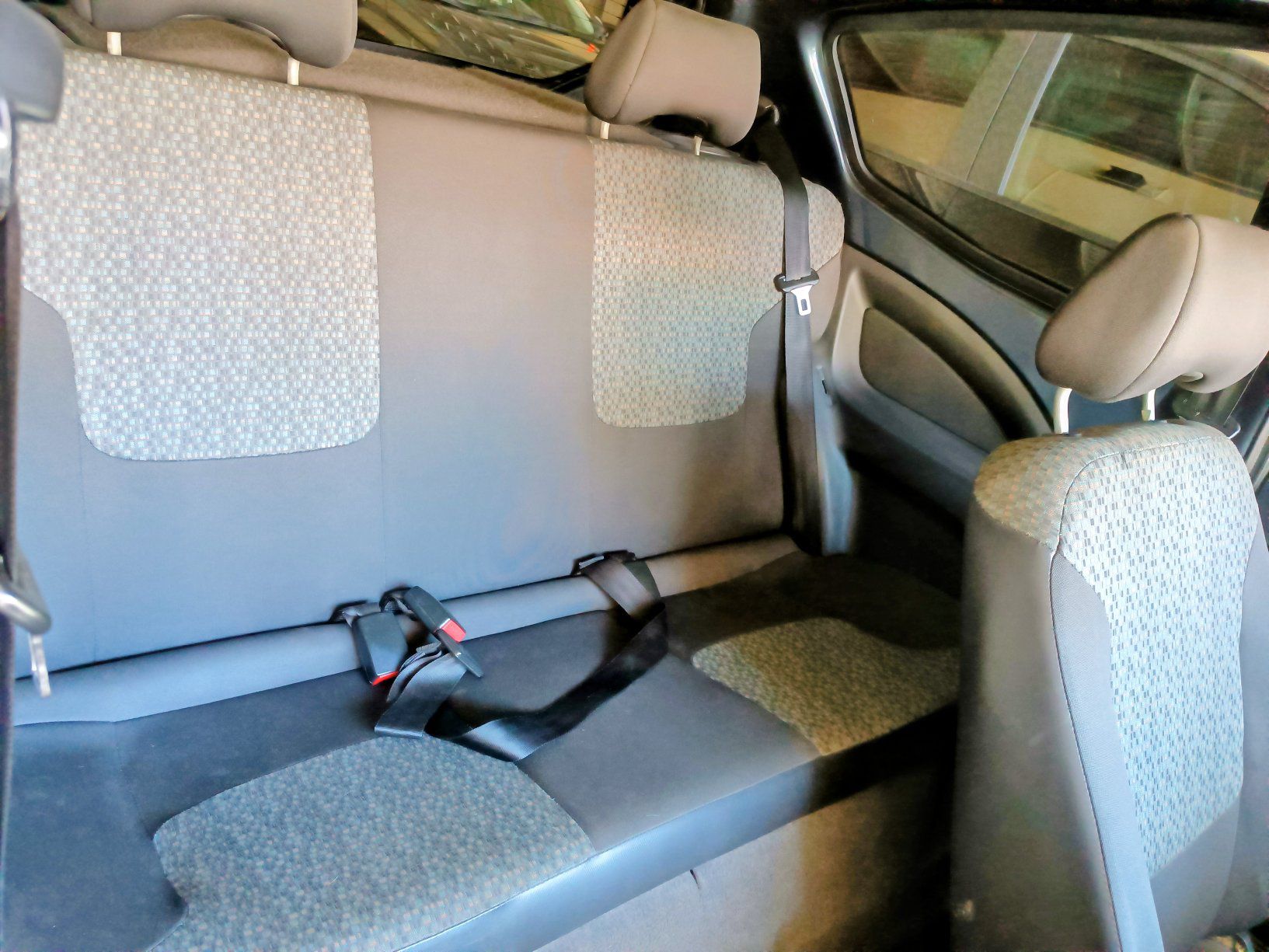 Mira esta publicación de Ford KA 2011 en Motordil