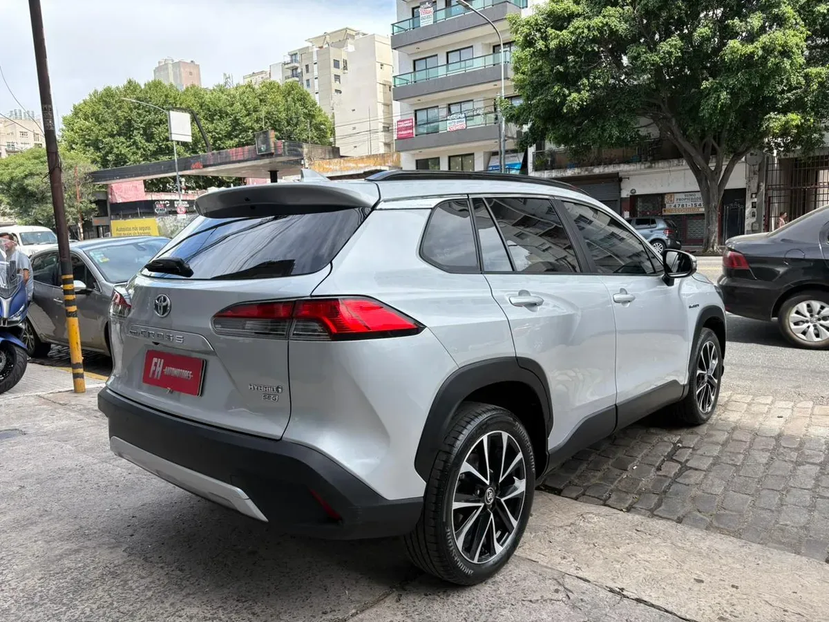 Mira esta publicación de Toyota Corolla Cross 2023 en Motordil