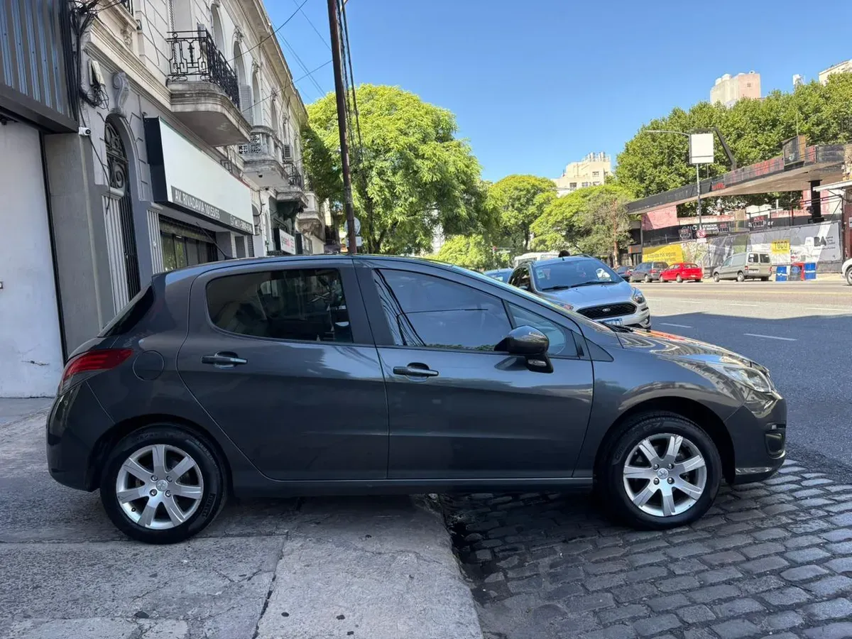 Mira esta publicación de Peugeot 308 2017 en Motordil