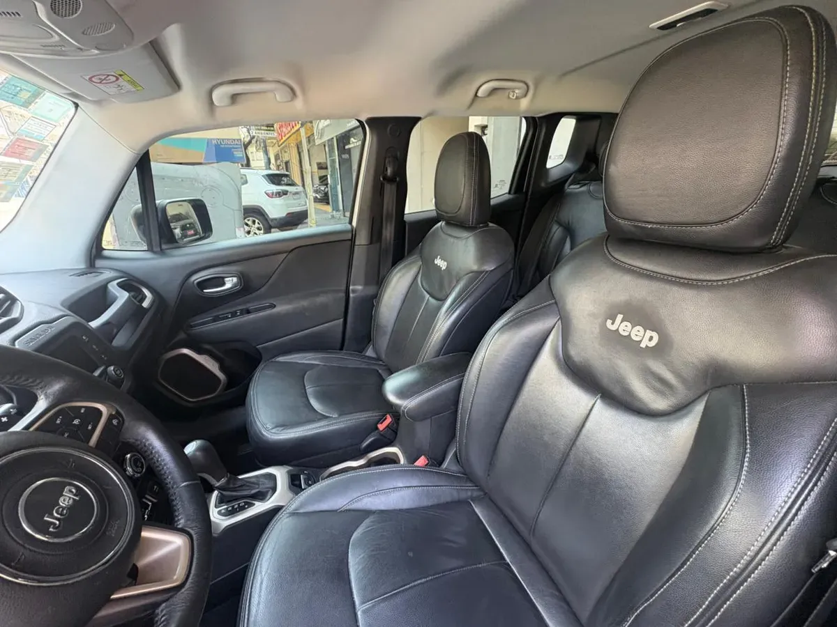 Mira esta publicación de Jeep Renegade 2018 en Motordil