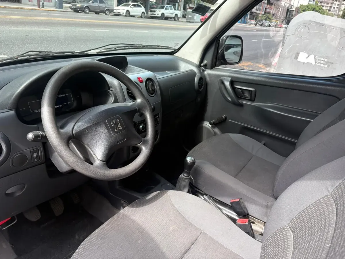 Mira esta publicación de Peugeot Partner 2019 en Motordil