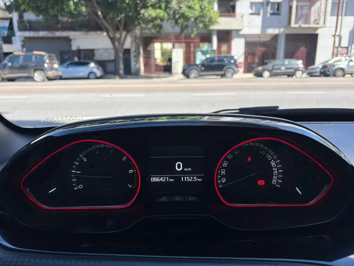 Mirá esta publicación de Peugeot 208