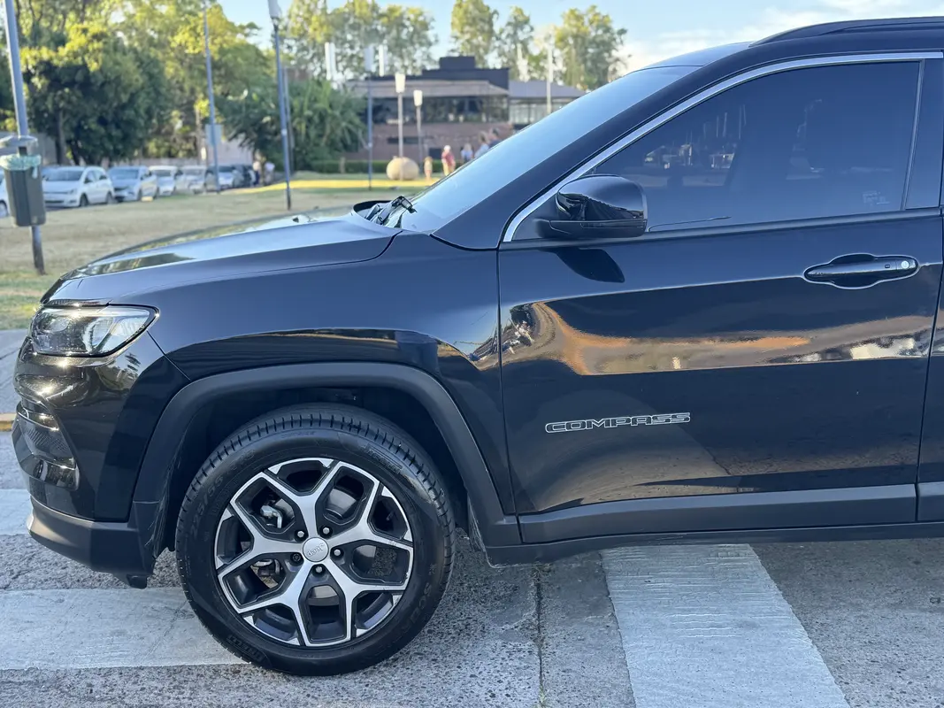 Mirá esta publicación de Jeep Compass