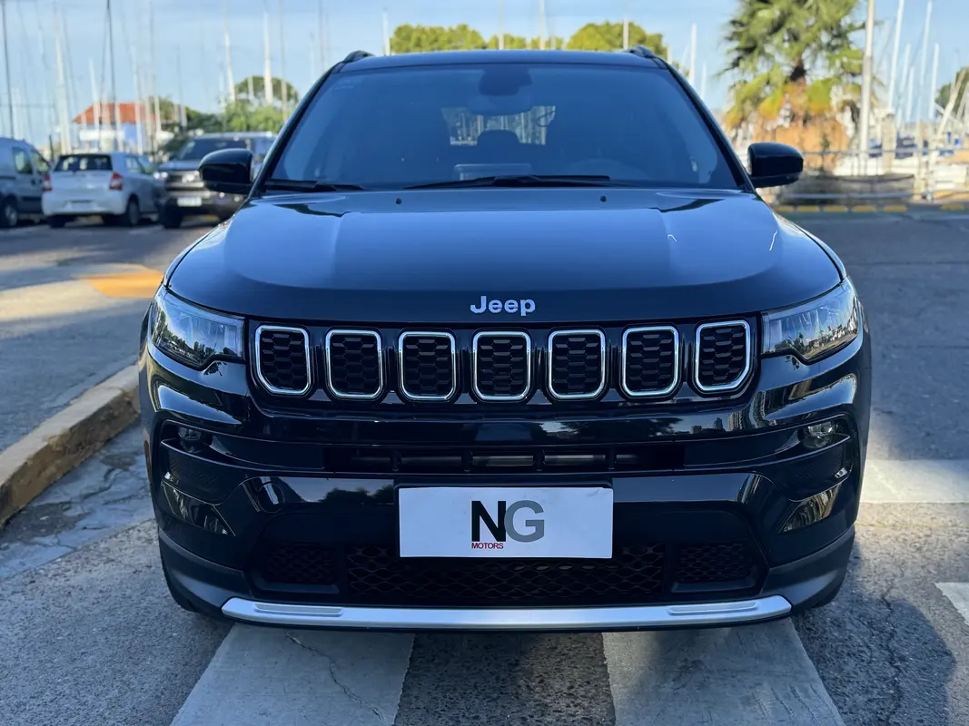 Mira esta publicación de Jeep Compass 2024 en Motordil