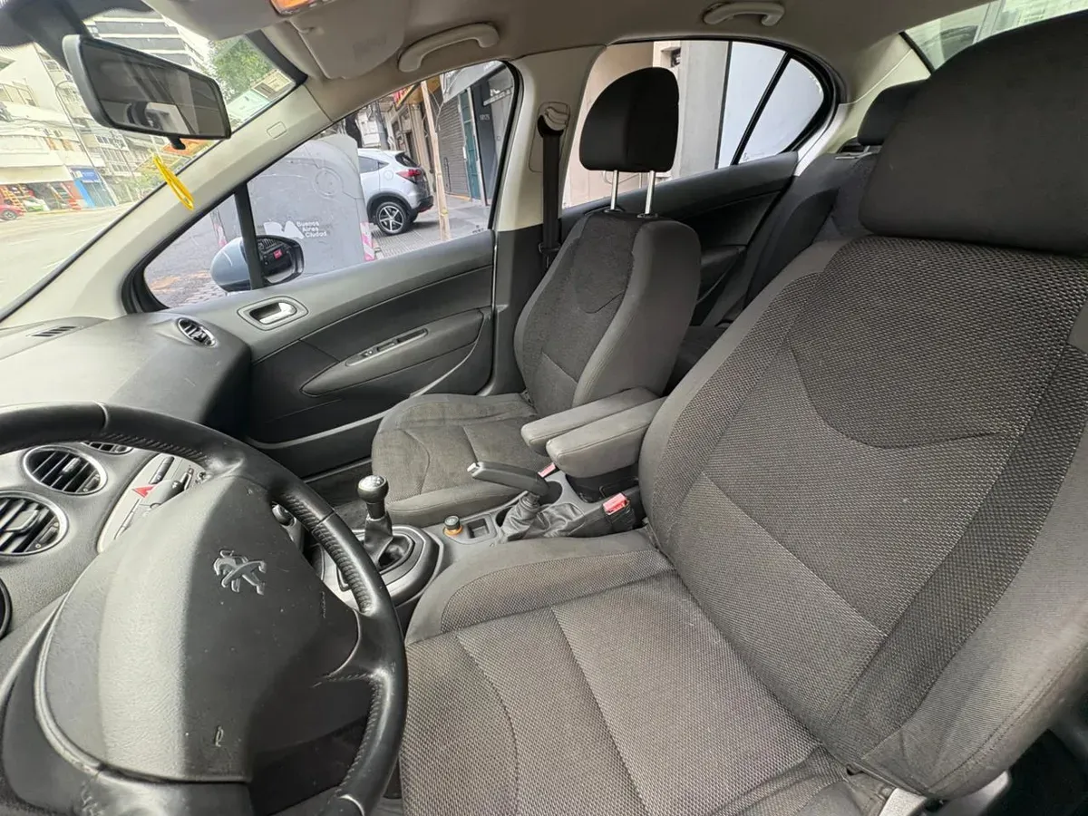 Mira esta publicación de Peugeot 408 2012 en Motordil