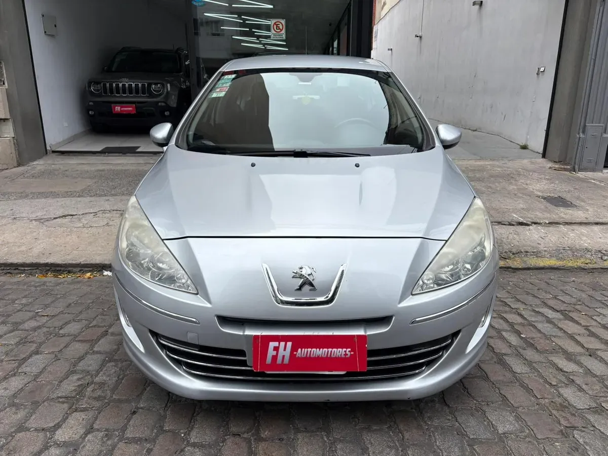 Mira esta publicación de Peugeot 408 2012 en Motordil