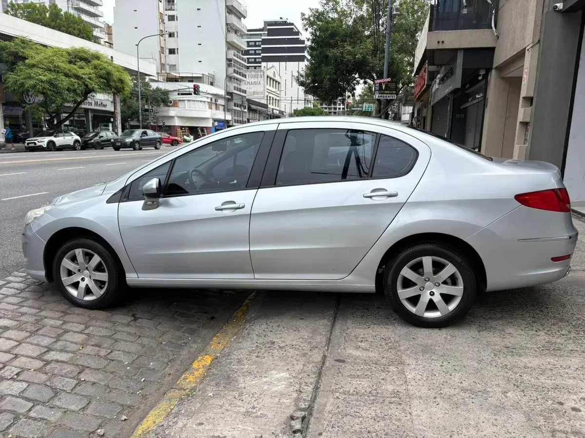 Mira esta publicación de Peugeot 408 2012 en Motordil